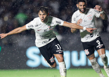 Corinthians se refaz após goleada e crise à base de papo e poucas mudanças