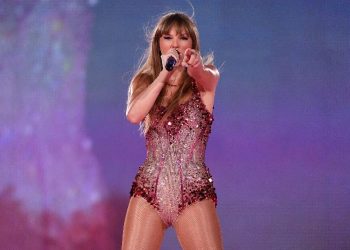 Taylor Swift vai receber homenagem no Cristo Redentor, diz prefeito do RJ