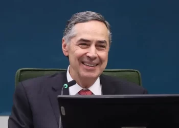 Não há censura em qualquer hipótese, diz Barroso após decisão do STF