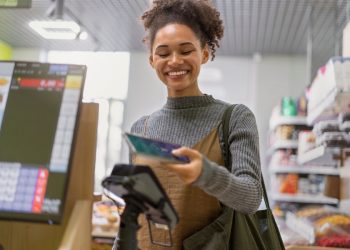 Procon e PC orientam consumidores para a Black Friday