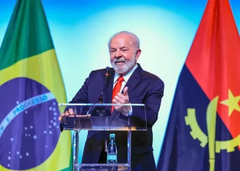 Lula encerra 1º ano sem visitar 8 estados, incluindo MG, chave em 2022