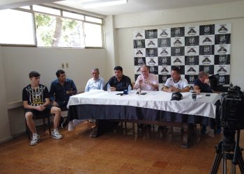 Diretoria do Democrata apresenta elenco e comissão técnica para 2024