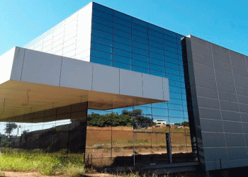 Governo de Minas anuncia retomada de obras no Hospital Regional de Divinópolis