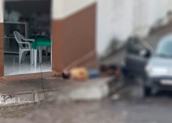 Homem morre e esposa fica ferida após receber descarga elétrica de cabo de energia