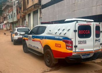 Homem morto dentro de bar