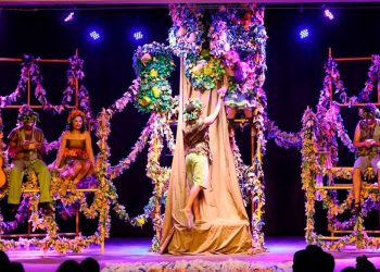 Mais de 30 espetáculos são selecionadas para o Festival Nacional de Teatro em Valadares