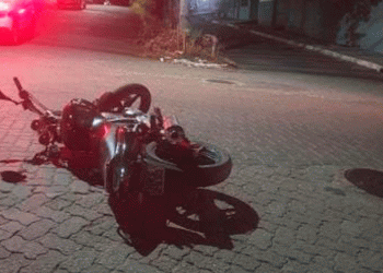 Motociclista fica ferido em acidente com carro no bairro São Paulo