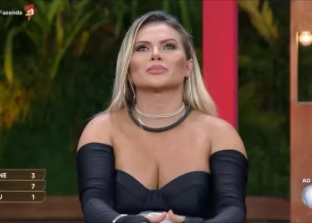 Kally Fonseca é a menos votada pelo público e deixa A Fazenda 15