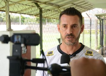 Auxiliar da Pantera pontua a importância de estrear em casa no Mineiro