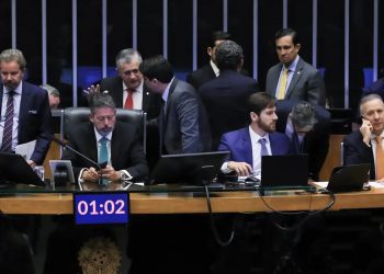 Relatório da reforma tributária mantém alívio a profissionais liberais