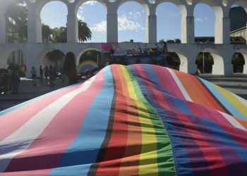 Cartórios registram 13 mil trocas de nomes de pessoas trans em 5 anos