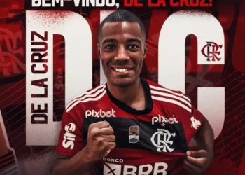 Flamengo anuncia uruguaio De La Cruz por R$ 79 milhões