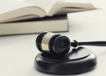 Cinco imóveis e 54 veículos serão leiloados pela Secretaria de Justiça nesta semana