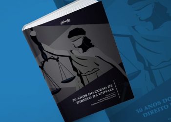 Direito da Univale celebra 30 anos de história com registro em livro