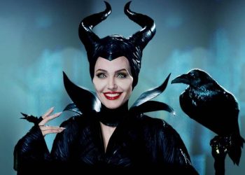 Angelina Jolie é contratada para atuar em terceiro filme de ‘Malévola’