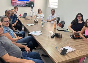 Mestrandos fazem visita técnica à Agência de Água da Bacia do Rio Doce para aprender sobre risco e território