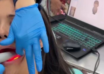 Dentistas da pós em Prótese Dentária realizam treinamento prático com scanner intraoral