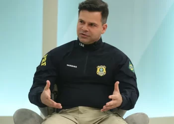 Justiça absolve chefe da PRF sob Bolsonaro em ação de improbidade