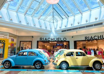 Shopping Vale do Aço recebe exposição de fusca
