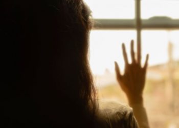 Homem é condenado a mais de 50 anos de prisão por estuprar enteadas