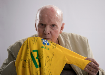 Zagallo, maior campeão do mundo de futebol, morre aos 92 anos