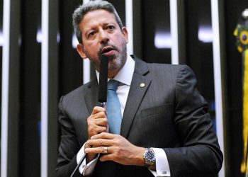Lira diz que se Congresso não legislar não abre espaço para que outros Poderes o façam