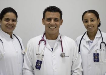 Escola Técnica da Univale oferece bolsas de estudo para curso técnico de Enfermagem