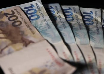 Haddad: isenção do IR para quem ganha até dois mínimos sai neste mês