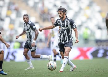 Scarpa comemora vitória do Galo sobre a Pantera