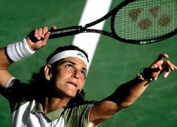 Tenista ex-número 1 do mundo é condenada a prisão e multa milionária