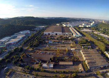 Usiminas agenda a retomada do auto-forno 3 para o dia 24 de janeiro