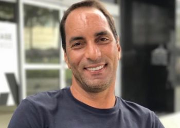 ‘Ele jogou a vida fora por uma atitude inconsequente’, diz Edmundo sobre Daniel Alves