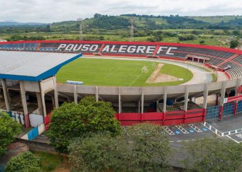 Democrata x Pouso Alegre: veja onde assistir ao vivo e horário