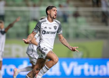 Rubens comemora gol de empate pelo Galo