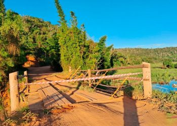 Em menos de 48 horas, outra ponte é vandalizada entre Coroaci e Peçanha