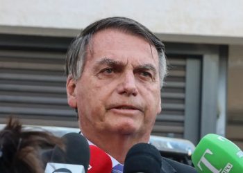 Bolsonaro discutiu minuta de golpe que previa prender Moraes, diz PF