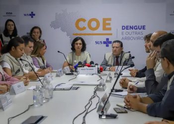 Ministério da Saúde estuda ampliar oferta da vacina contra dengue