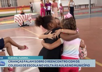 Crianças falam sobre reencontro com os colegas na volta às aulas