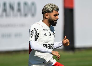 Gabigol faz treino completo e Flamengo espera força máxima para semifinal