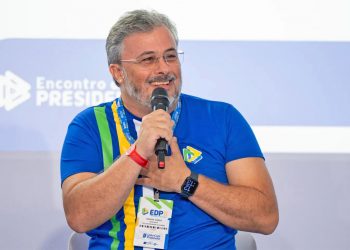 Pelo desenvolvimento do comércio de Valadares!