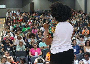 Seminário do Coletivo Abayomi propõe criação de redes para combater o racismo