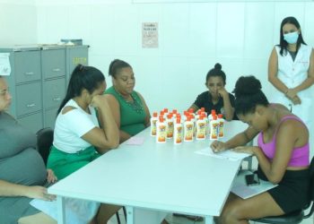 Secretaria de Saúde de Timóteo distribui repelentes para gestantes