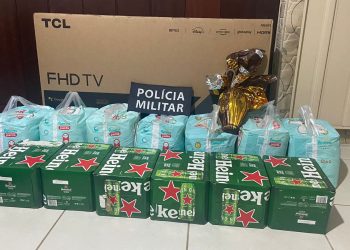 PM prende suspeito por furtar loja e farmácias