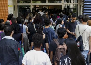 Estudantes podem consultar Pé-de-Meia a partir de quarta-feira