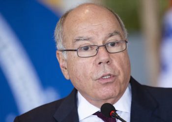 Não podemos interferir, diz Mauro Vieira ao ser questionado sobre perseguição na Venezuela