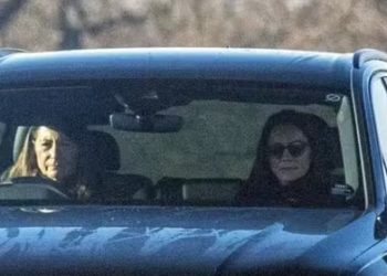 Kate Middleton é vista em público pela primeira vez após cirurgia abdominal