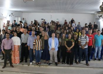 Reitora da Univale recepciona calouros de 2024