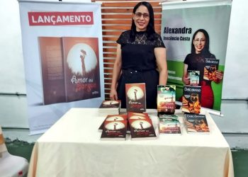 Romancista valadarense mistura ficção e realidade em suas obras