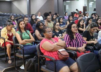 9º Colóquio de Educação chama mães atípicas para debater ensino a alunos autistas