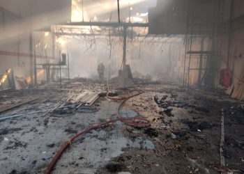 Incêndio em loja de motos em Coronel Fabriciano deixa três feridos